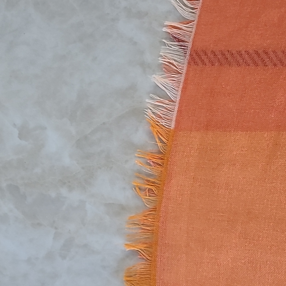 Gap Scarf - Picture 3 of 3